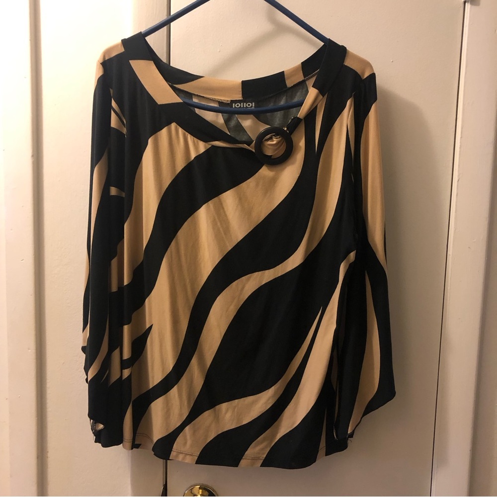 Woman’s lollol Top size 3X